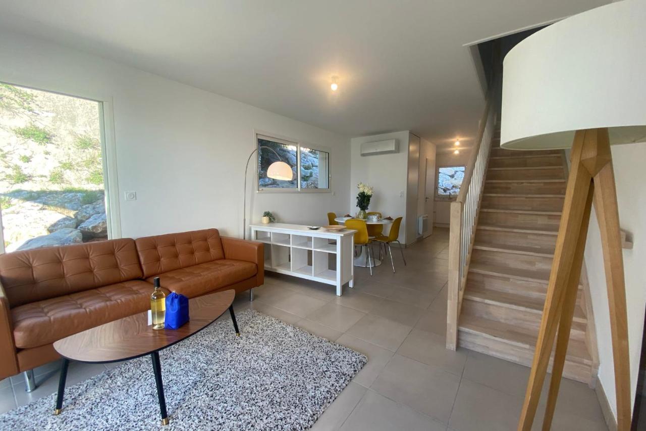 Roche Blanche - Terrasse Et Parking Appartement Nîmes Buitenkant foto